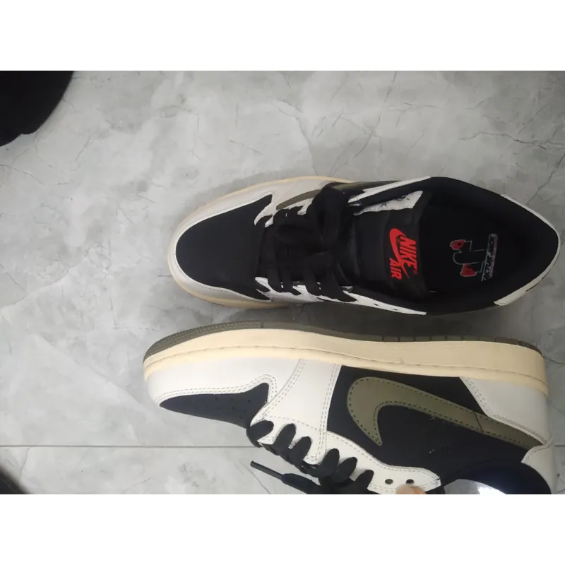 Travis Scott Jordan 1 Low Olive 590444