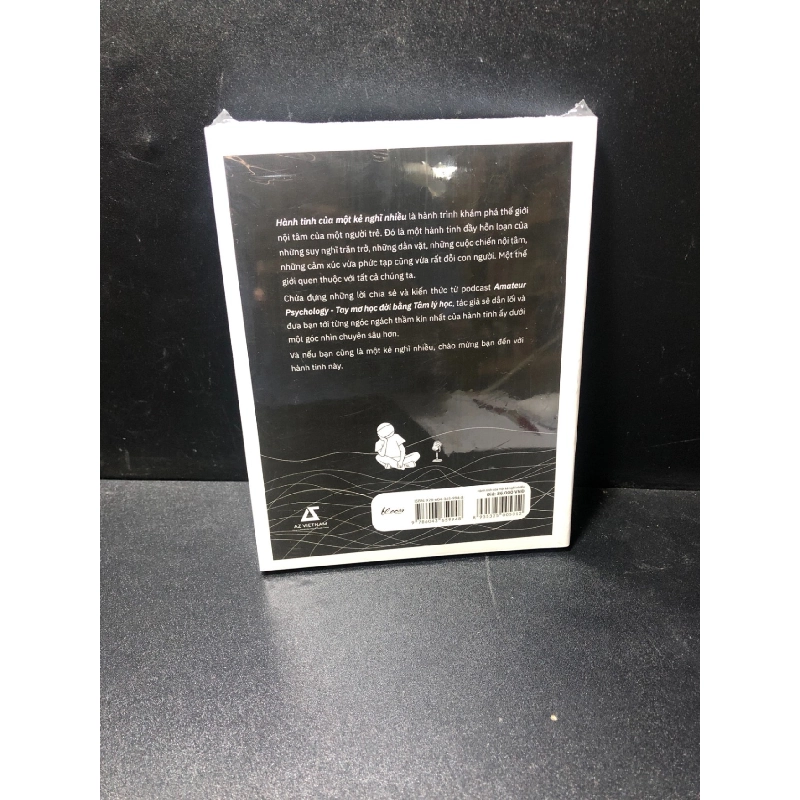 Hành tinh của một kẻ nghĩ nhiều Amateur Psychology mới 100% HCM1011 912357