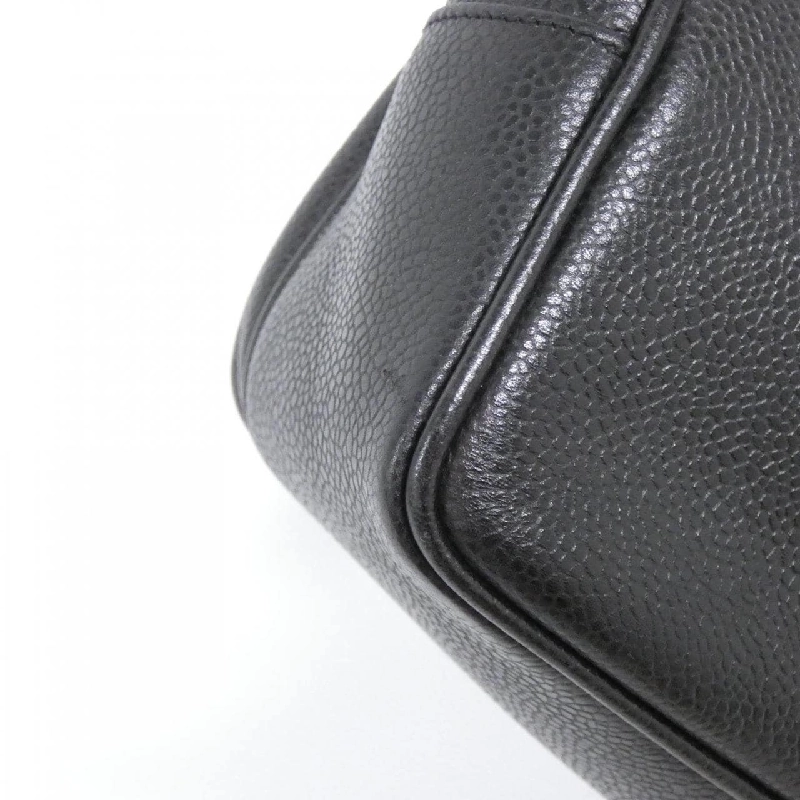 【Vintage】Túi xách chéo Chanel 03682 611584