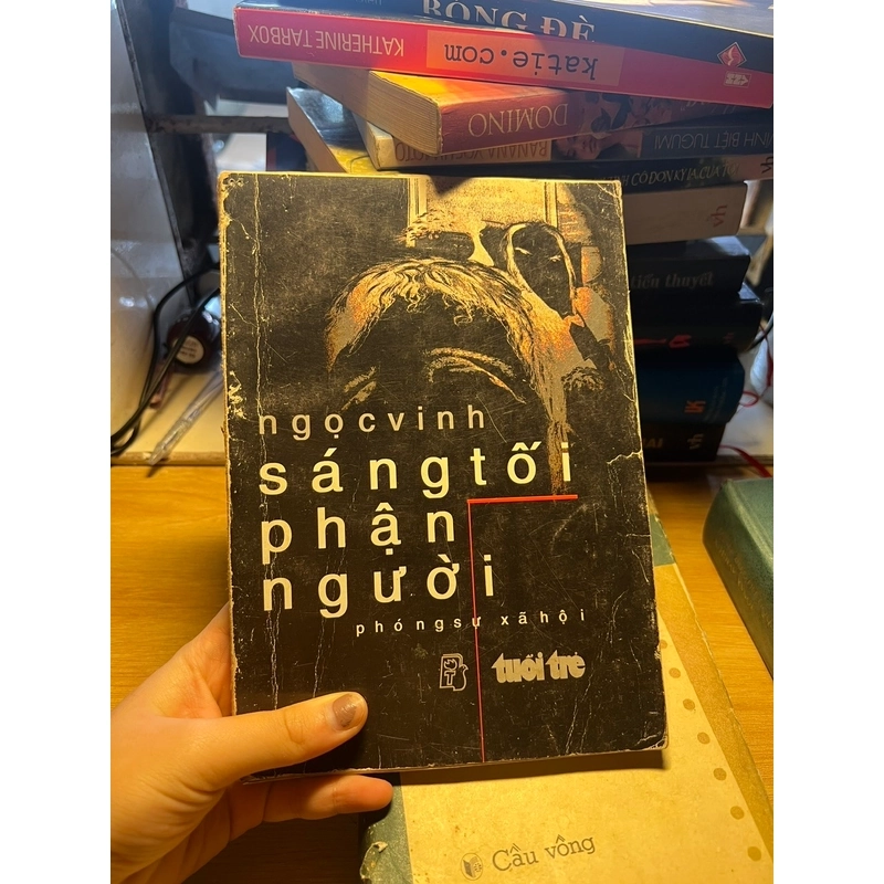 SÁNG TỐI PHẬN NGƯỜI 453485