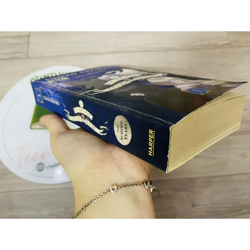 [Sách 2hand từ US] Like new 90% - The School for Good and Evil – Soman Chainani 991516