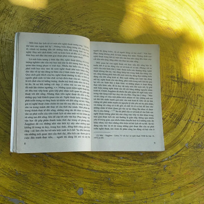 LÝ LUẬN VĂN HỌC- HÀ MINH ĐỨC CHỦ BIÊN 592892