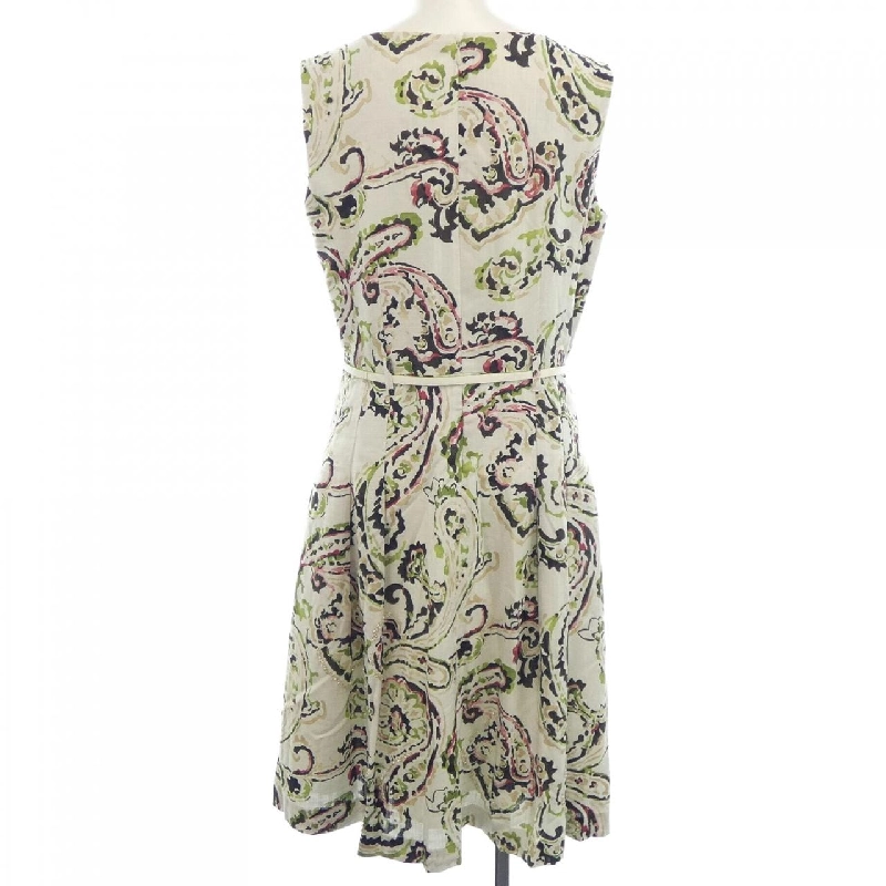 【Mã giảm giá】TO BE CHIC Đầm 652418