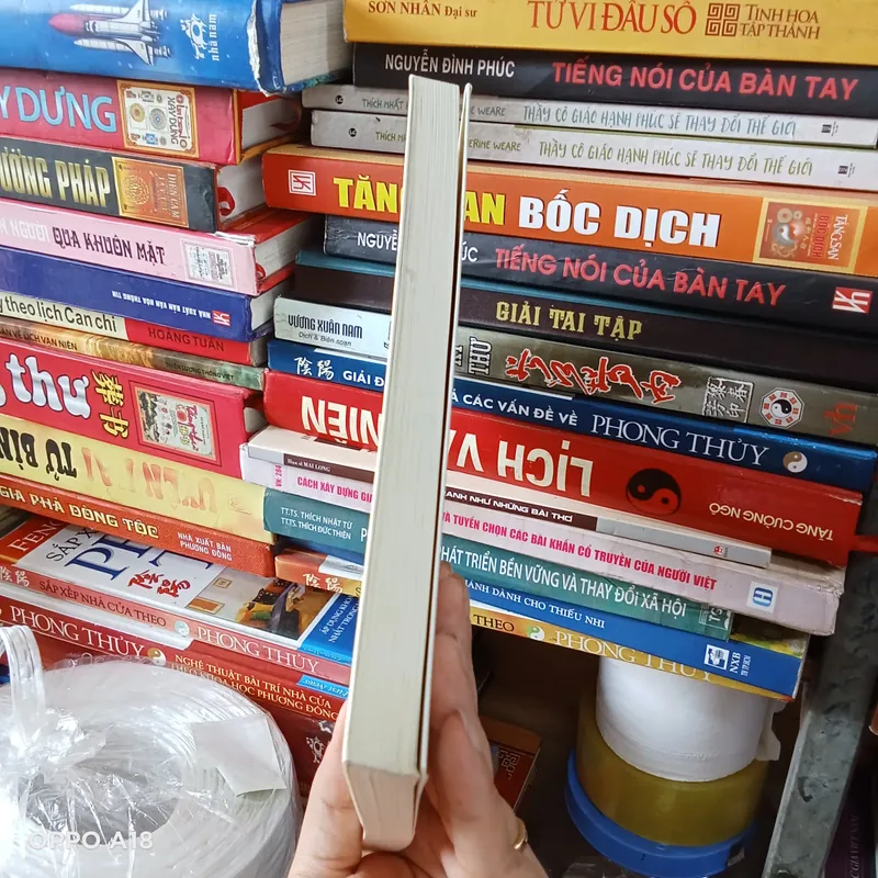 Luận Về Yêu- Alain De Botton  560645