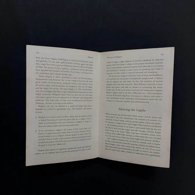 [Sách Cũ Ngoại Văn] Sapiens - Yuval Noah Harari 792444