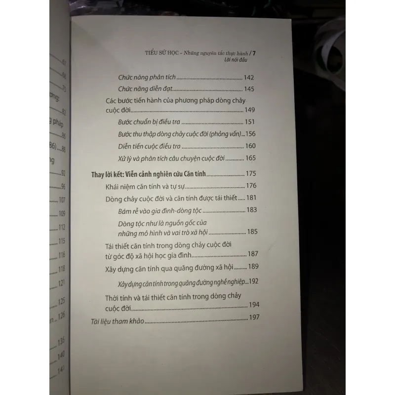 Tiểu sử học - Những nguyên tắc thực hành - Phạm Văn Quang 759819