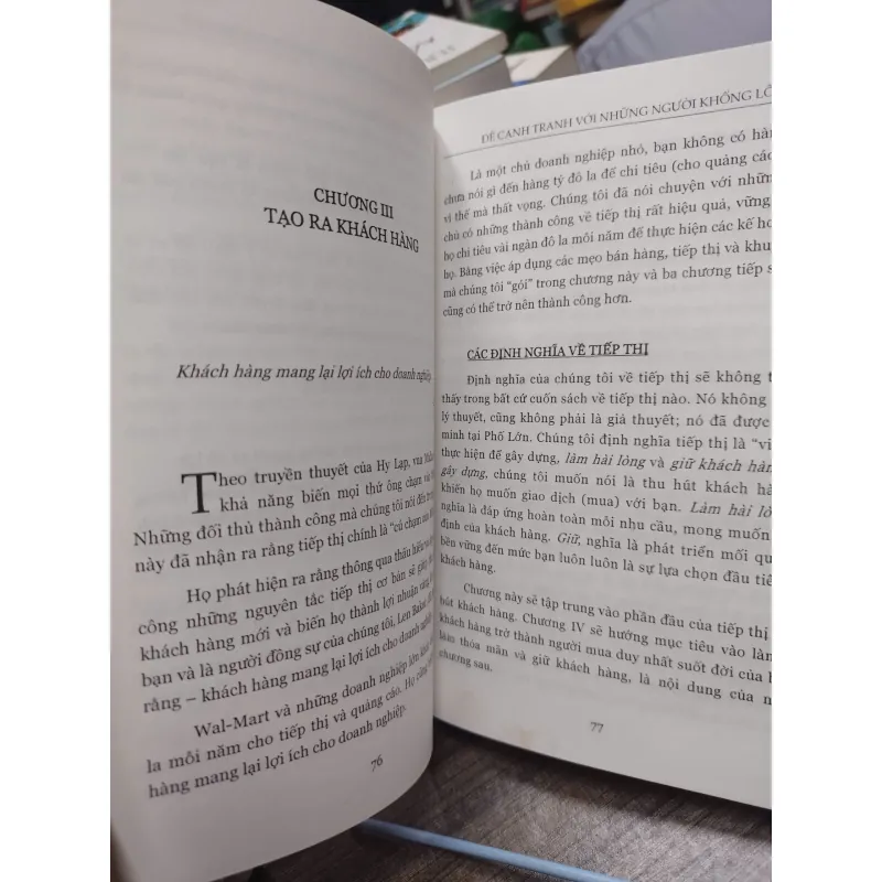 Sách: Để cạnh tranh với những người khổng lồ 607320