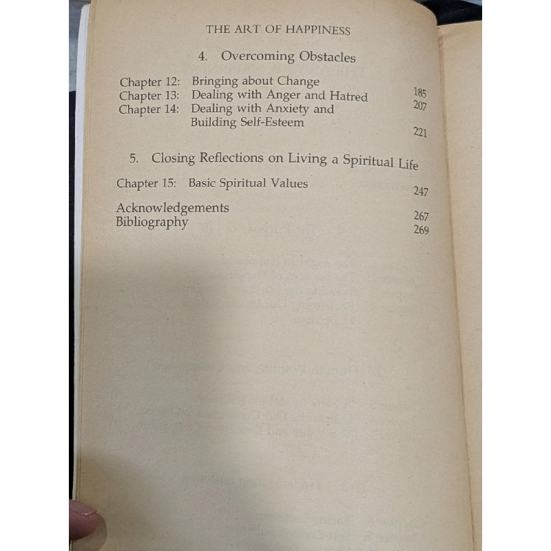 The Art of Happiness : A Handbook for Living - His holiness the Dalai Lama & Howard C. Cutler 409677