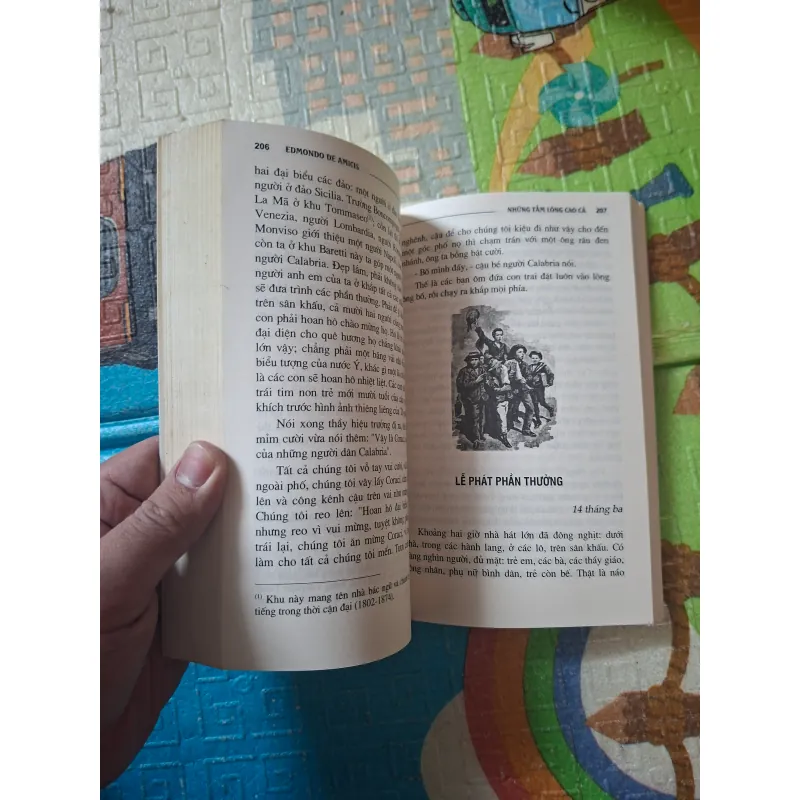 Những tấm lòng cao cả  970436