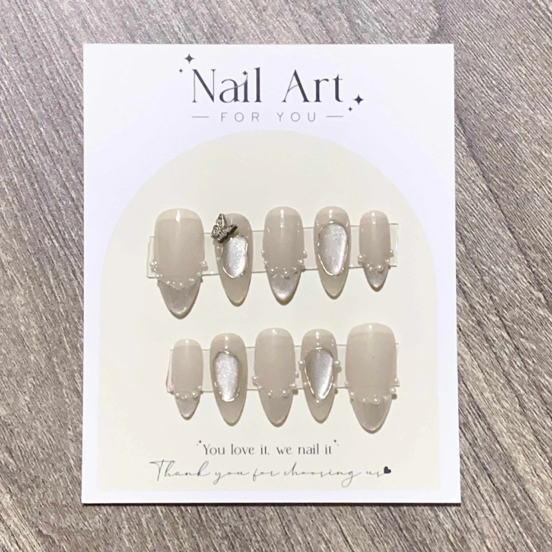 Nailbox kèm keo dũa  529685