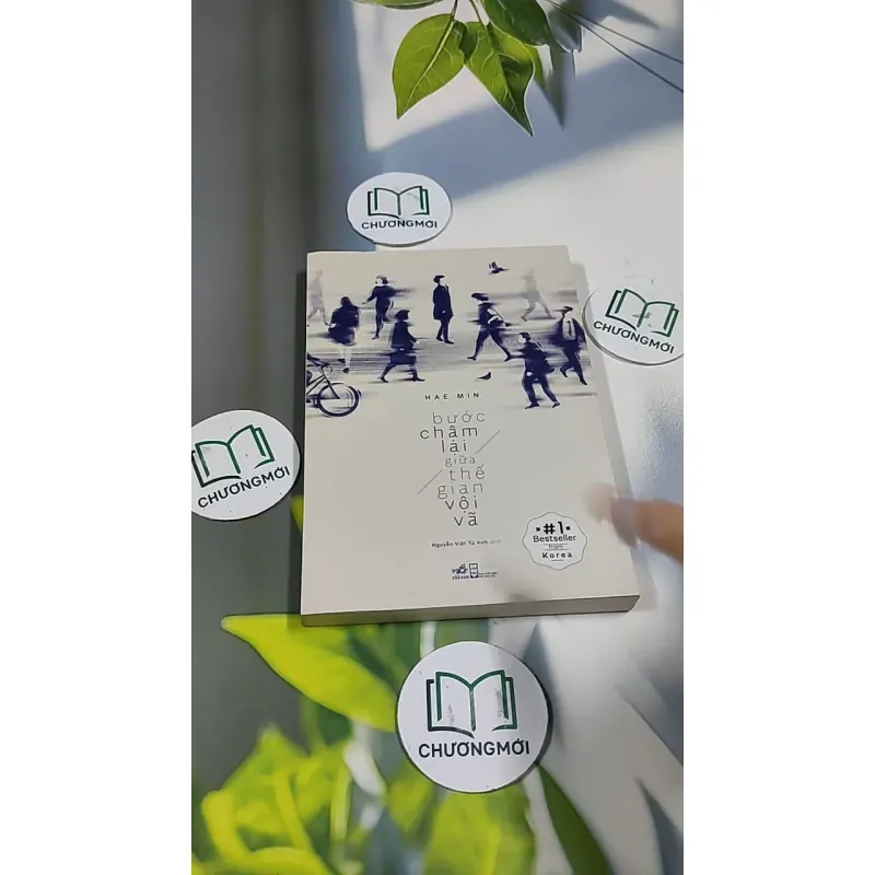 Bước Chậm Lại Giữa Thế Gian Vội Vã 705703