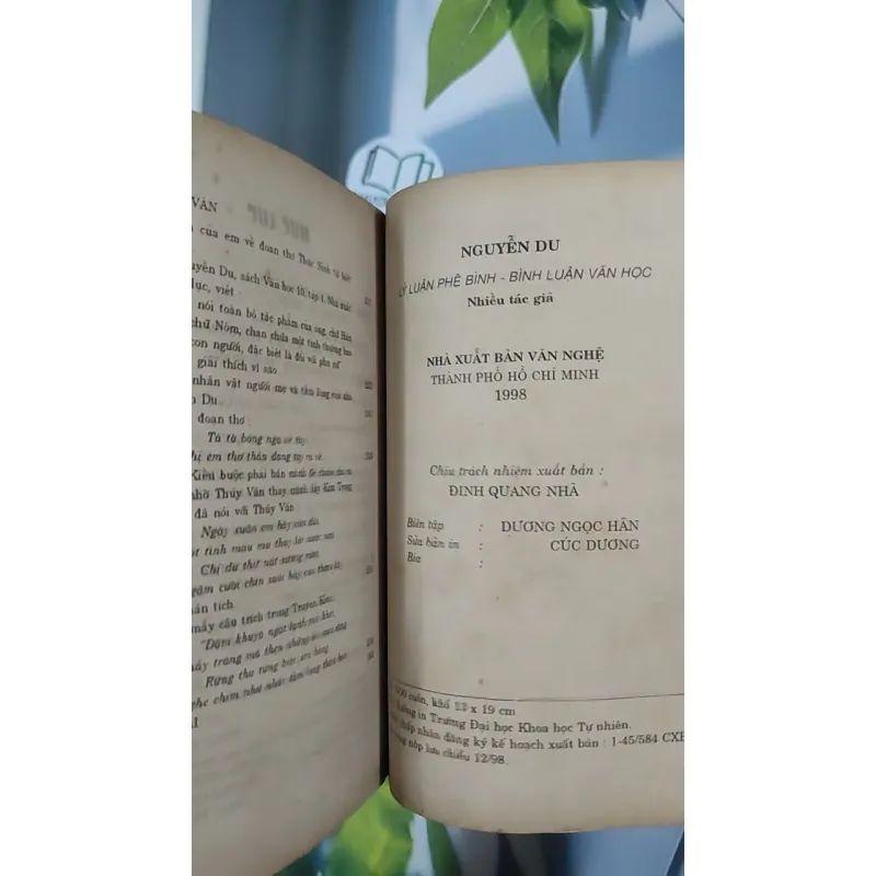 [XƯA] Nguyễn Du - Phê Bình Bình Luận Văn Học 1 (1998) - Vũ Tiến Quỳnh 798514