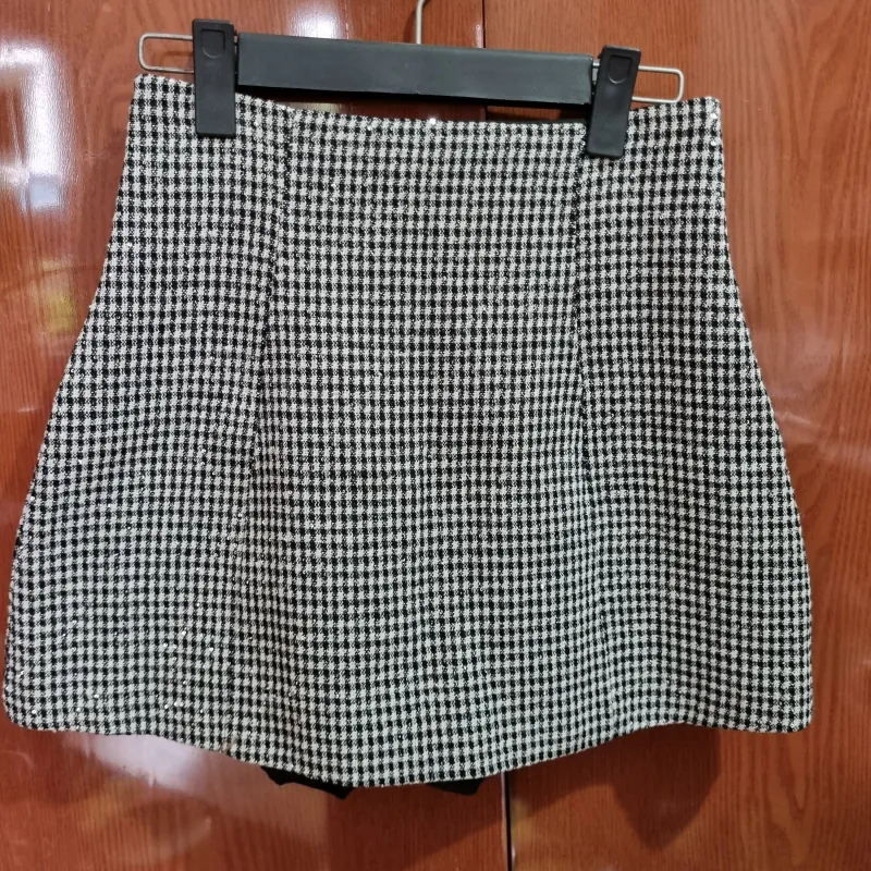 Chân váy ngắn , bling , có quần bảo hộ , từ 45 - 50kg  992495