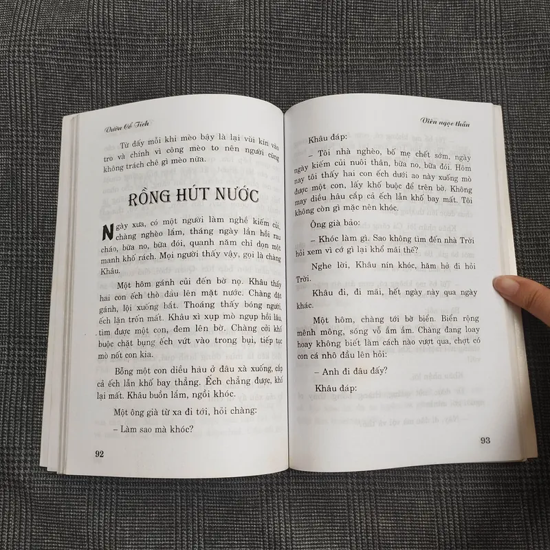 (Vườn cổ tích) Viên ngọc thần - Ngọc Hà (sưu tầm) - NXB Lao Động 686698