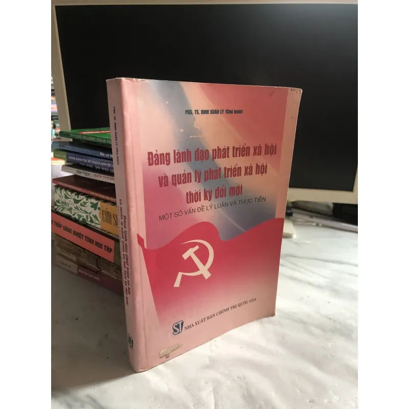 Đảng lãnh đạo phát triển xã hội và quản lý phát triển xã hội thời kỳ đổi mới 606005