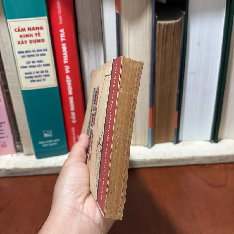 II Sách Xưa: Kĩ Thuật An Toàn Trong Thi Công Xây Dựng - Mai Tây Lộ - 1978 750990