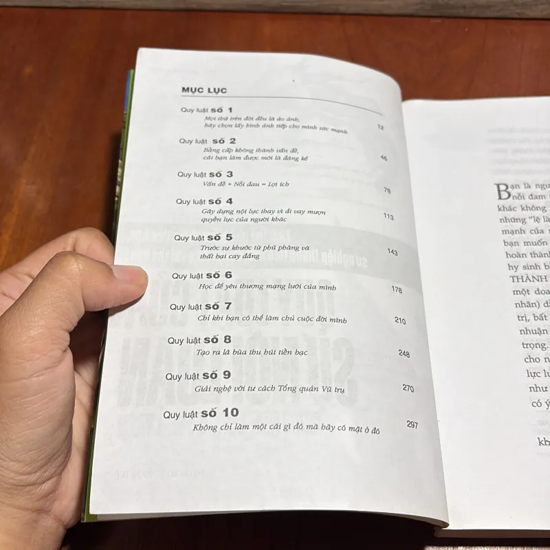 II Sách Kỹ Năng: Quy Luật Của Sự Nổi Loạn - CHRISTINE COMAFORD, LYNCH - 2008 927331