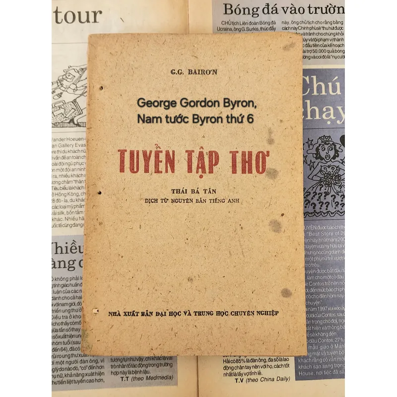 Tuyển tập thơ của Nam tước/nhà thơ người Anh George Gordon Byron 724822
