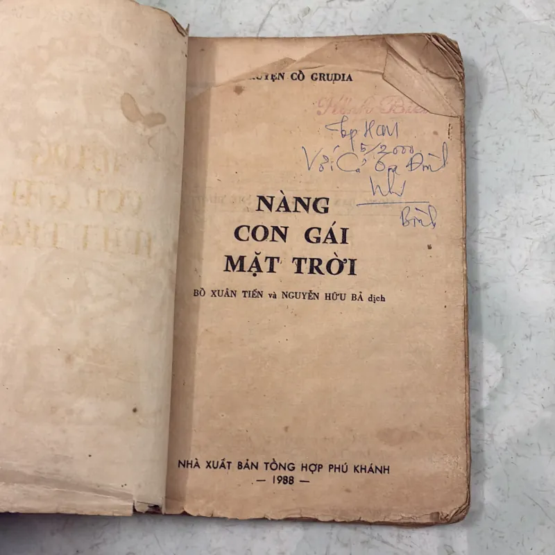 Nàng con gái mặt trời (truyện cổ Grudia) 1019252