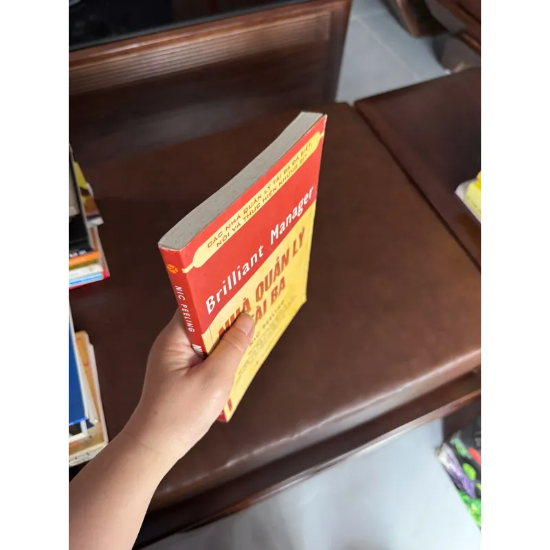 NHÀ QUẢN LÝ TÀI BA – BRILLIANT MANAGER (Nic Peeling) - K4 1024848