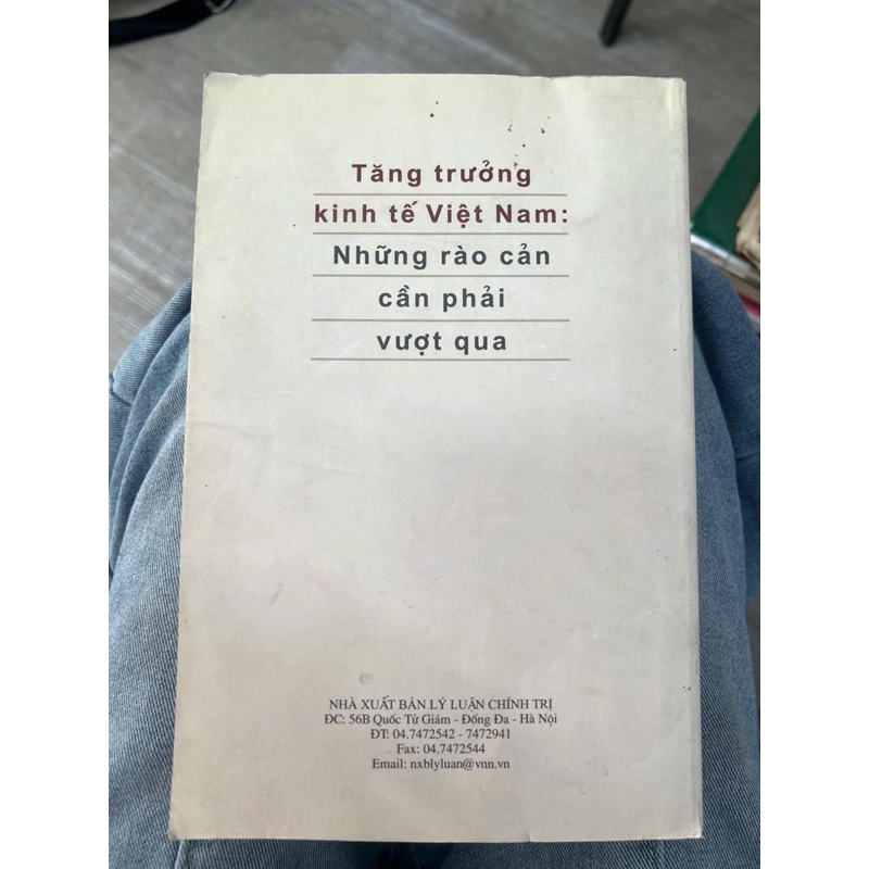 Tăng trưởng kinh tế Việt Nam: Những rào cản cần phải vượt qua - NXB Lý luận chính trị.8 336208