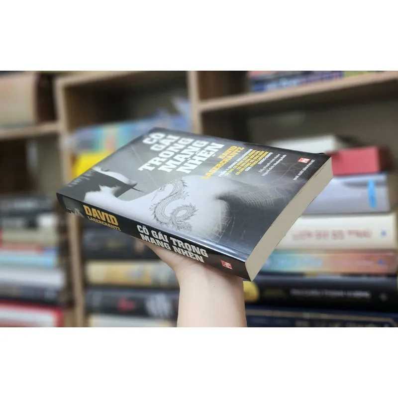 Trinh thám Thụy Điển: CÔ GÁI TRONG MẠNG NHỆN, mới 100% full seal (Tác giả: Stieg Larsson) 704314