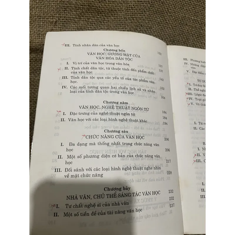 LÝ LUẬN VĂN HỌC TẬP I VĂN HỌC, NHÀ VĂN, BẠN ĐỌC 725195