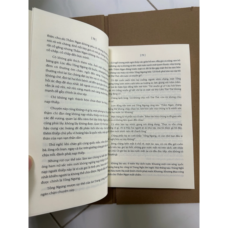 Hoa tư dân  517782