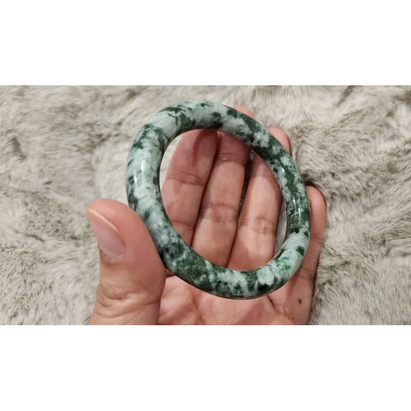 Vòng cẩm thạch 778757