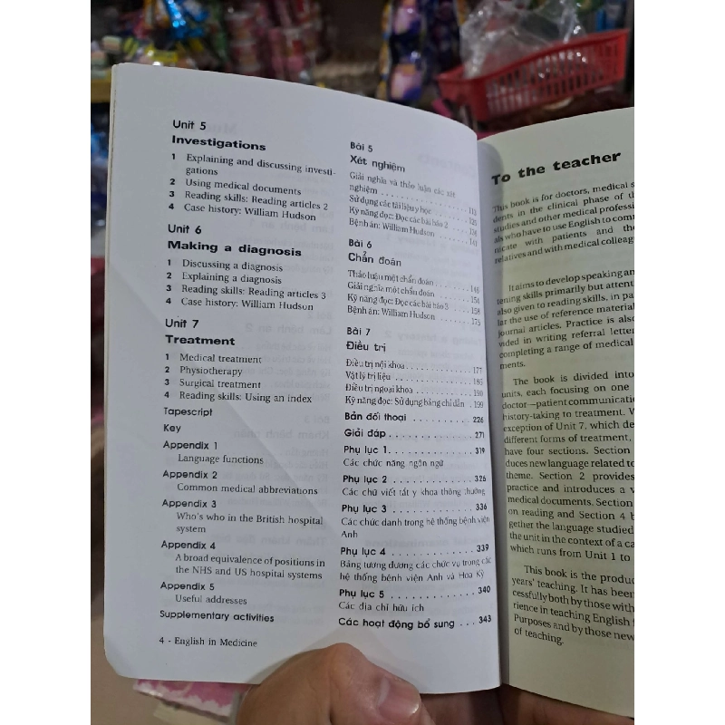 Tiếng Anh trong Y khoa - Holmstrom - 2017 Không CD mới 90% - ENGLISH BOOKS - HCM0111 924331