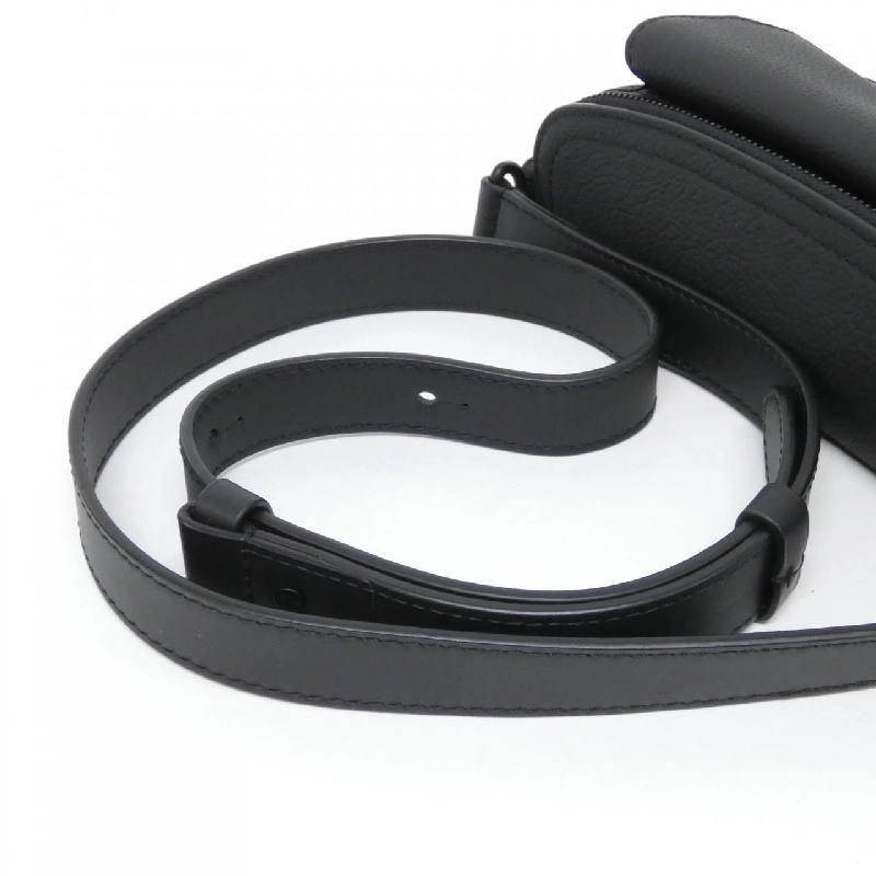 Louis Vuitton LV Aerogram Pilot Wearable Wallet M83563 Túi đeo vai - Hàng hiệu Chính hãng 767957