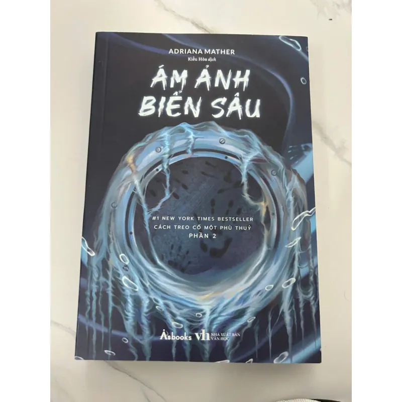 Ám Ảnh Biển Sâu – Adriana Mather 689244