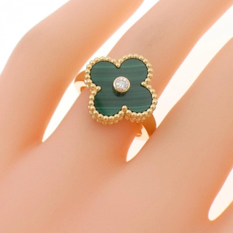 Nhẫn Vintage Alhambra Van Cleef & Arpels - Hàng hiệu Authentic 835010