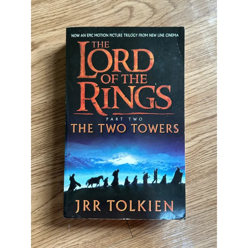 The Lord of the Rings: The Two Towers - J. R. R. Tolkien 787573