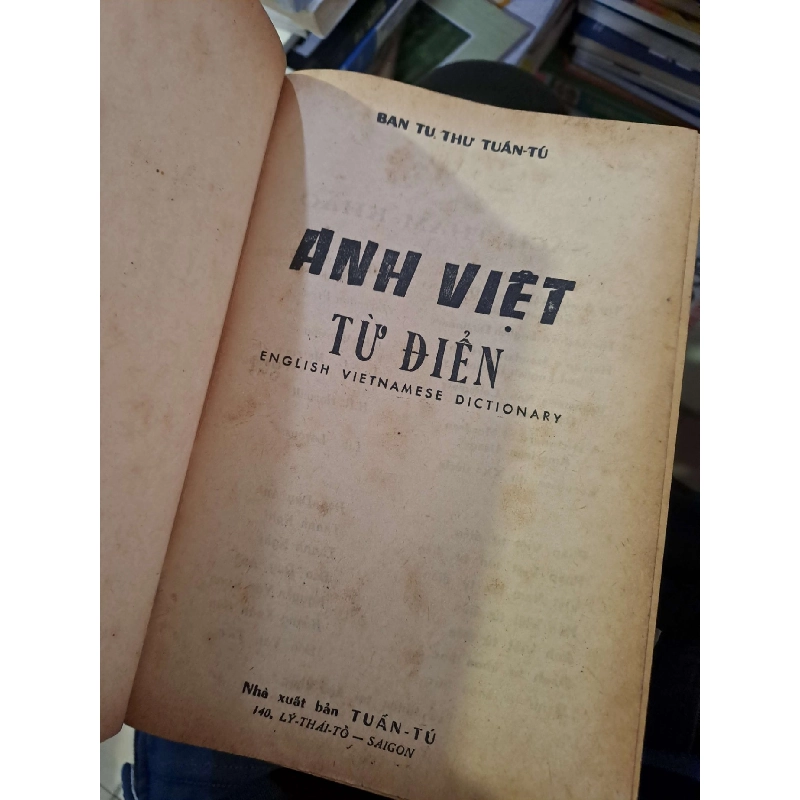 Từ điển Anh Việt - Tuấn Tú - 1970 mới 70% ố rách gáy - HỌC NGOẠI NGỮ - HCM0111 924799
