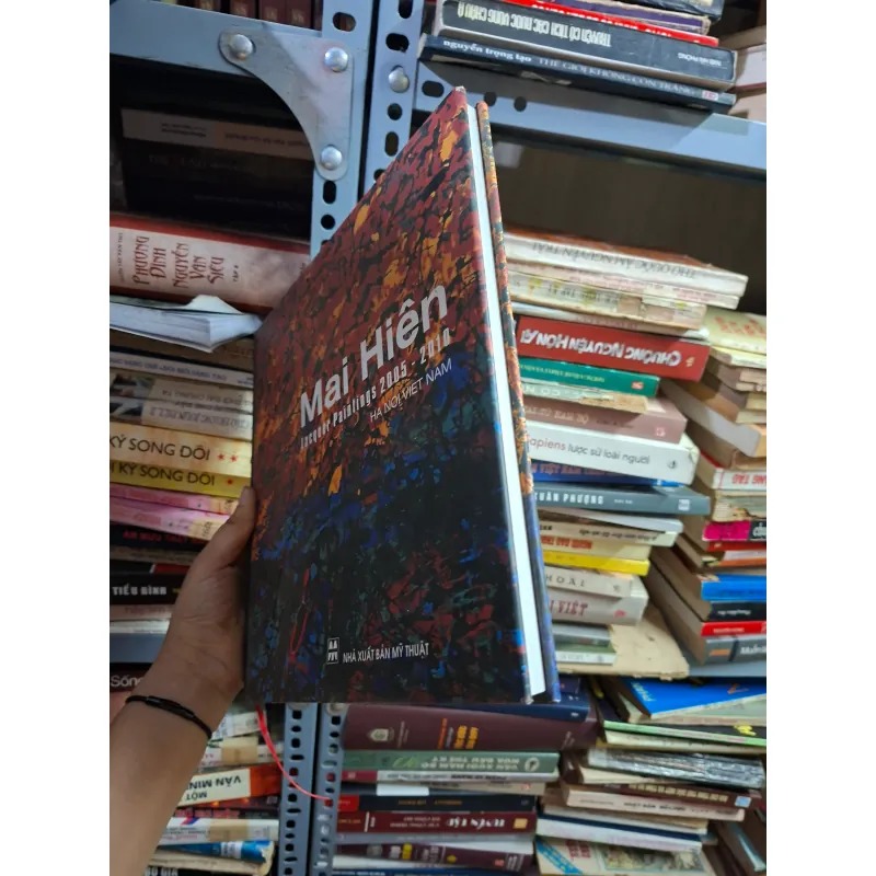 Vựng tập sơn mai của họa sĩ Mai Hiên 1023119