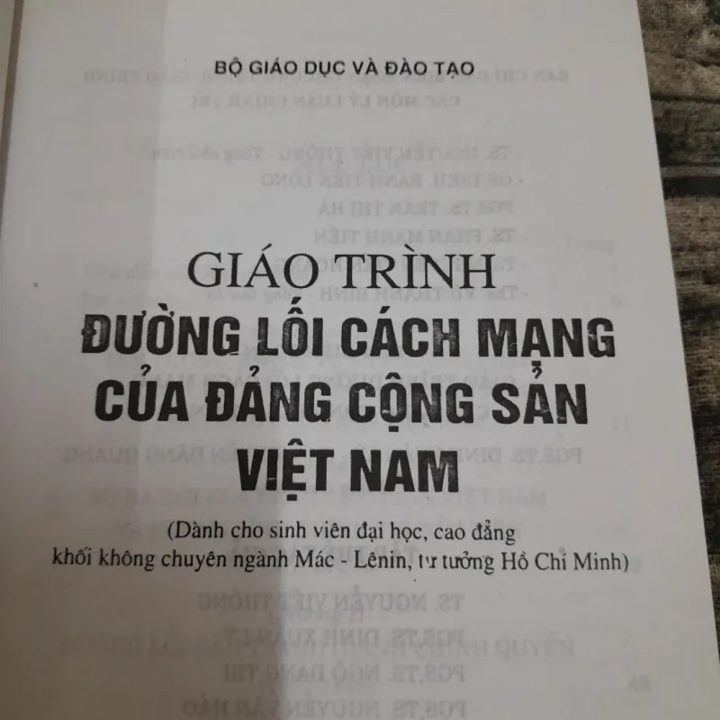 Giáo trình Đường lối Cách Mạng của Đảng CSVN. PGS Tiến sỹ Đinh Xuân Lý.  750897