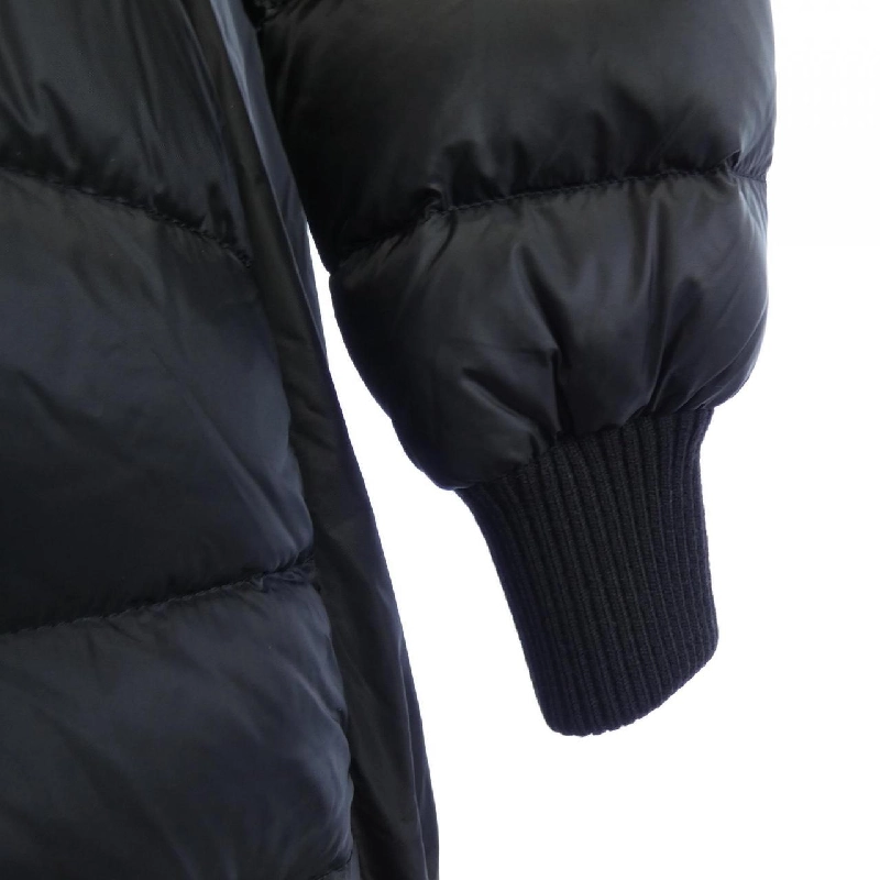 Moncler MONCLER 53048 CHAMBLY Áo khoác lông 633568