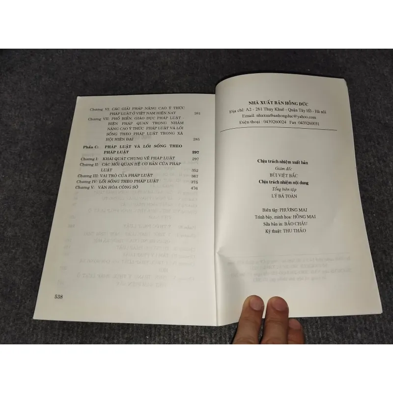 THỰC HIỆN PHÁP LUẬT VÀ VĂN HOÁ PHÁP LÝ TRONG ĐỜI SỐNG XÃ HỘI 993008