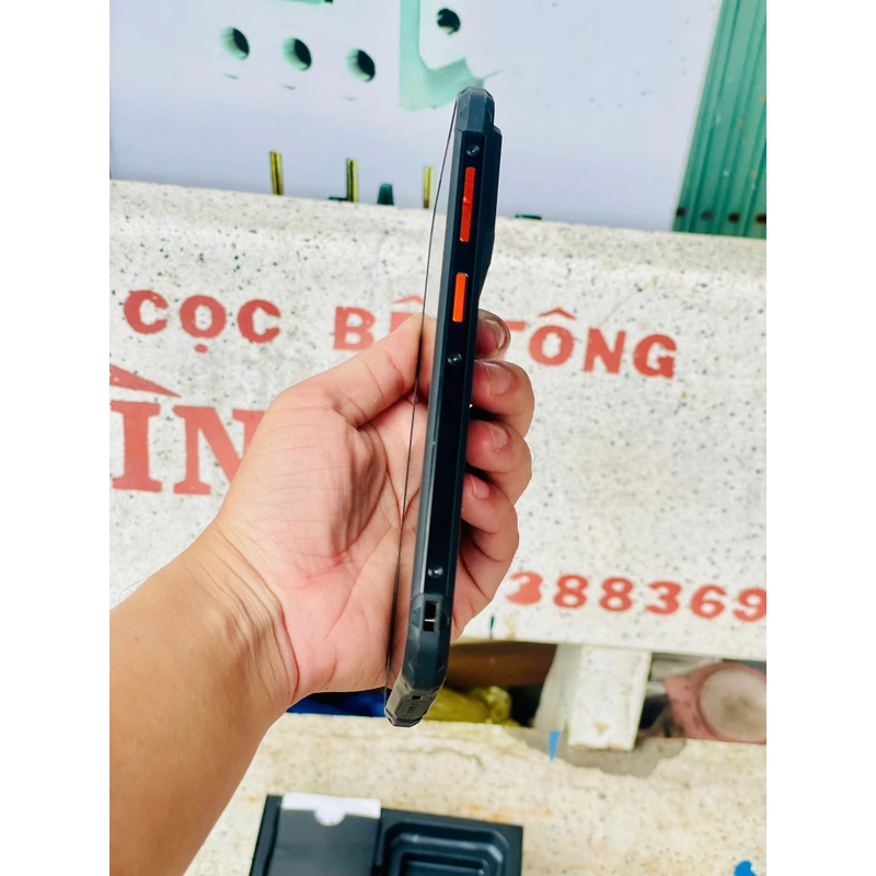 Điện Thoại Siêu Bền Chống Nước Và Va Đập Oukitel F150 Air1 498204