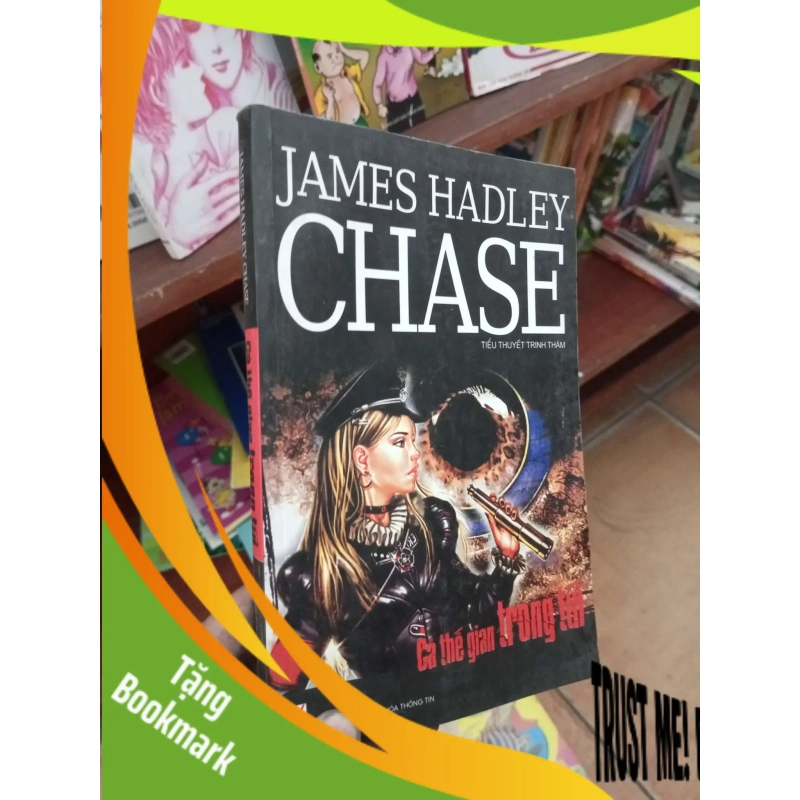 (TẶNG BOOKMARK) Cả thế gian trong túi - Chase 2007 Tiểu Thuyết RBK-AK19 940283