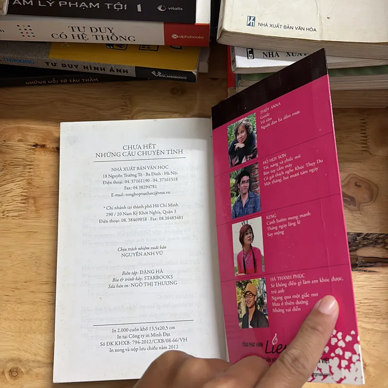 II Tập Truyện Tác Giả 8x: Chưa Hết Những Câu Chuyện - Di Li (Tuyển Chọn) - 2012 697204