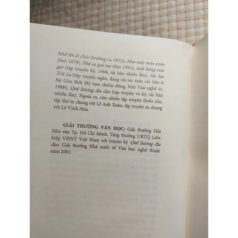 VIỄN PHƯƠNG - QUÊ HƯƠNG ĐỊA ĐẠO (KÝ) & TUYỂN THƠ VIỄN PHƯƠNG 753868