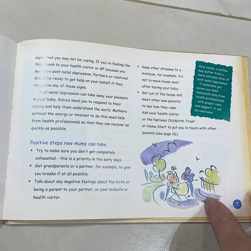 NGOẠI VĂN tiếng anh trẻ em : Baby’s First Year - nhật kí đầu đời của con - sách kinh điển 1027841