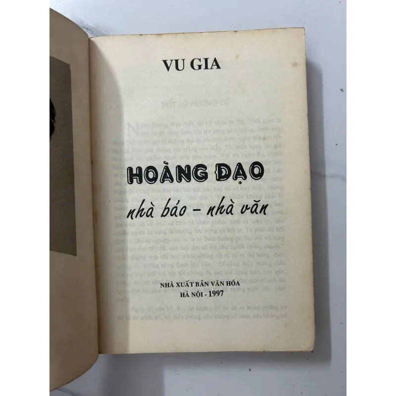 Hoàng Đạo (Nhà báo - Nhà văn) – Vu Gia 1023501