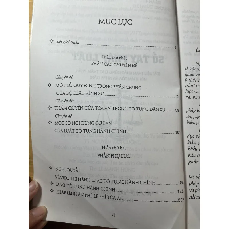 [luật - chính trị - toà án - thẩm phán - hội thẩm] Sổ tay pháp luật 764035