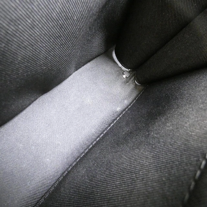 Túi xách mềm Monogram Macassar của Louis Vuitton M45935 611156