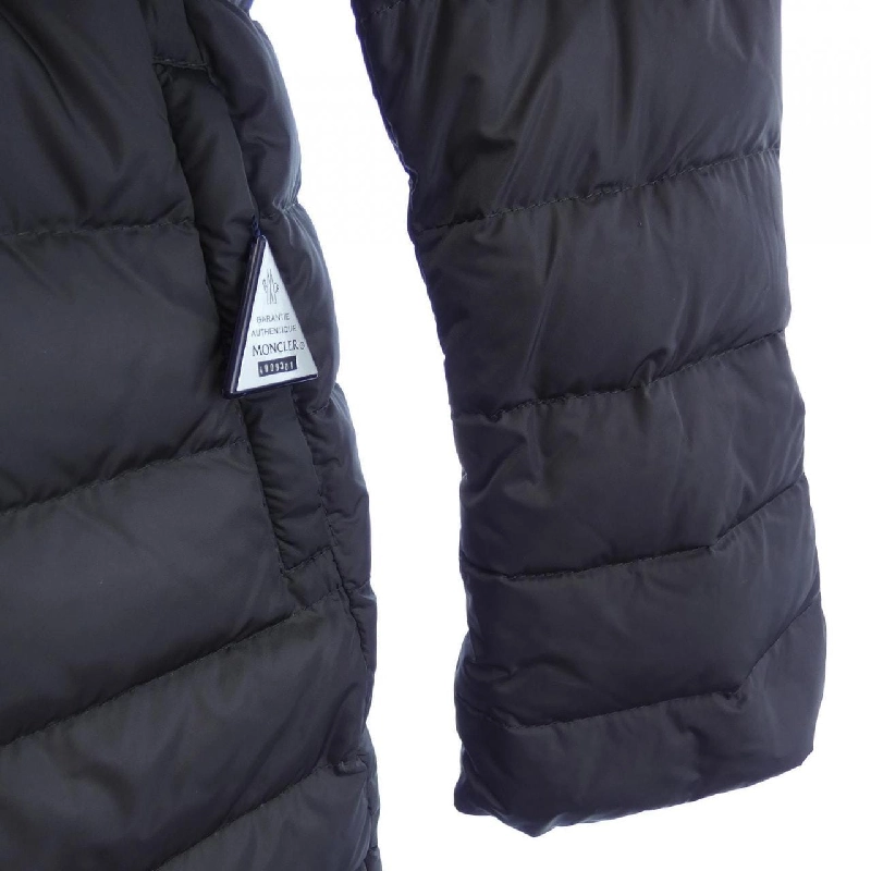 Áo khoác lông vũ MONCLER 635683