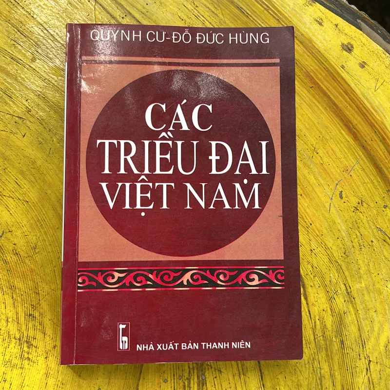 COMBO CHUYỆN CÁC BÀ HOÀNG TRONG LỊCH SỬ VIỆT NAM & CÁC TRIỀU ĐẠI VIỆT NAM 702066