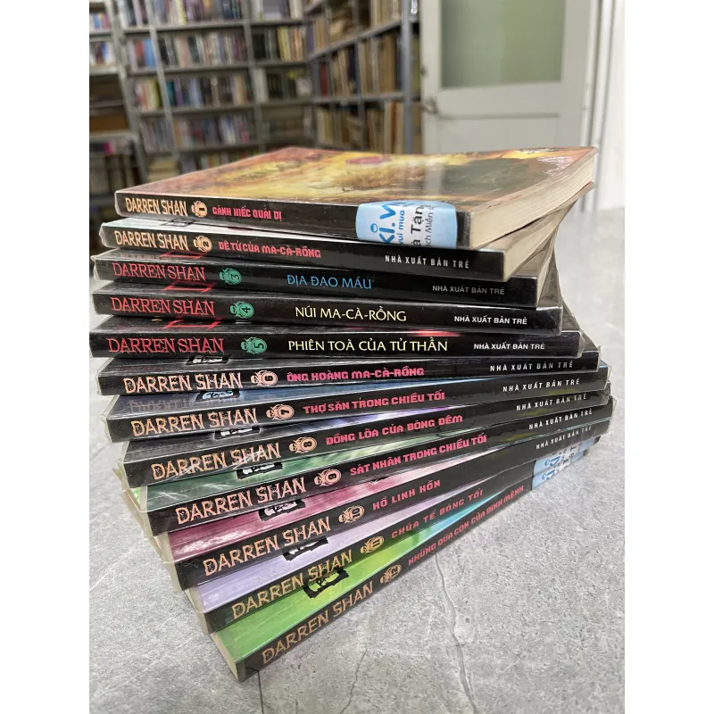 NHỮNG CÂU CHUYỆN KỲ LẠ CỦA DARREN SHAN (BỘ 12 TẬP) - ĐẶNG PHI BẰNG dịch 958514